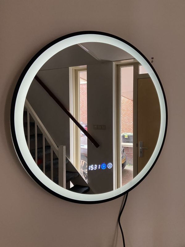 Moderne rond badkamer spiegel met LED verlichte rond-Melili Spiegel-LED spiegel-LED badkamer spiegel- 3 LED Verlichting Standen-Anti Condens - Met Klok - Mat Zwart-Smart spiegel 60cm rond- Smart LED badkamer spiegel - Afbeelding 7