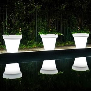 LED Verlichte bloempot groot, RGB kleuren met afstandsbediening
