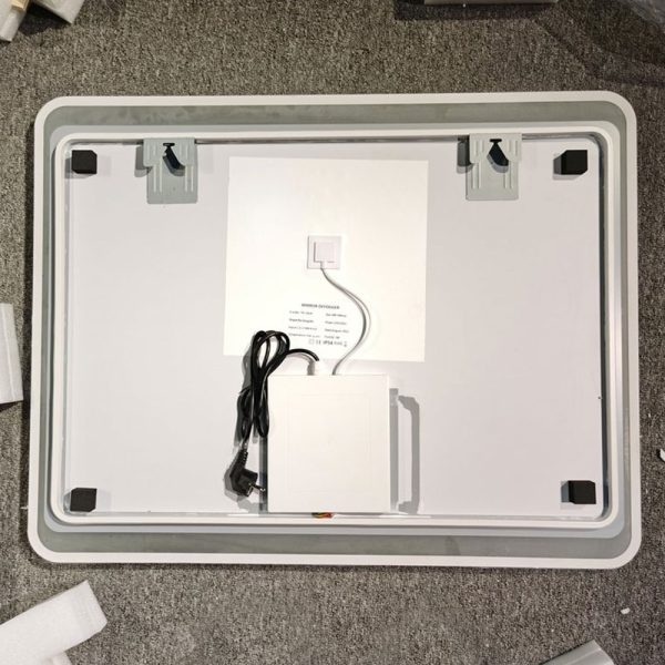 Moderne badkamer spiegel met LED verlichte rand - Afbeelding 5